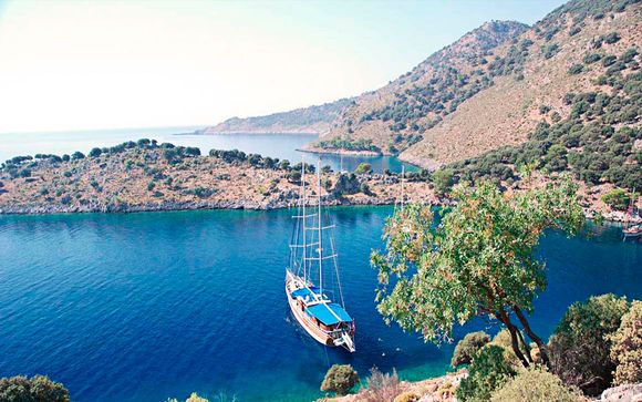 Hotel Radisson Blu Pera 5* y Crucero en goleta por Bodrum