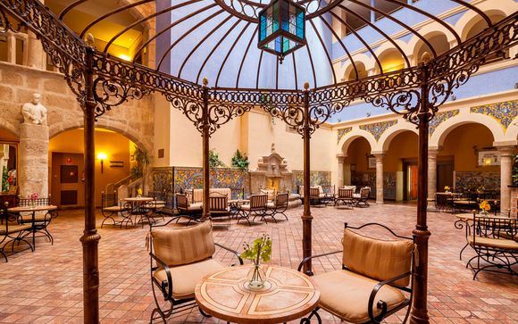 Hotel Ilunion Mérida Palace 5*