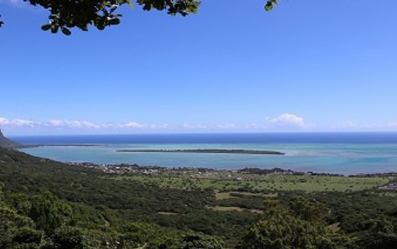 Radisson Blu Azuri Resort & Spa 4* (opción 2)