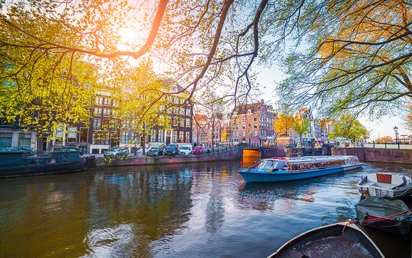 NH Collection Amsterdam Flower Market 4*