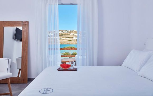 Mykonos Waves Beach House & Suites 4*