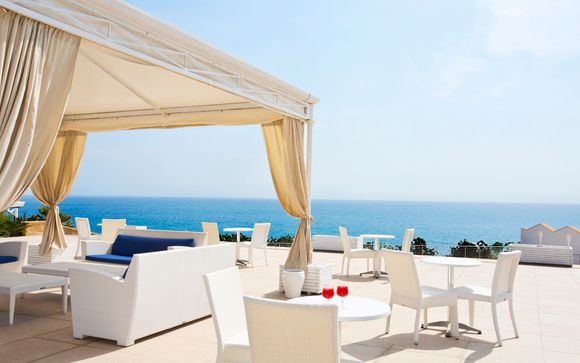 Hotel Venus Sea Garden 4*