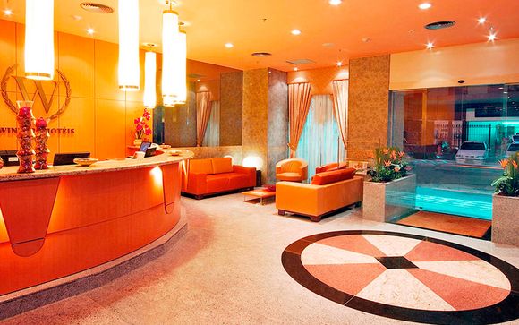 Hotel Windsor Plaza 4*