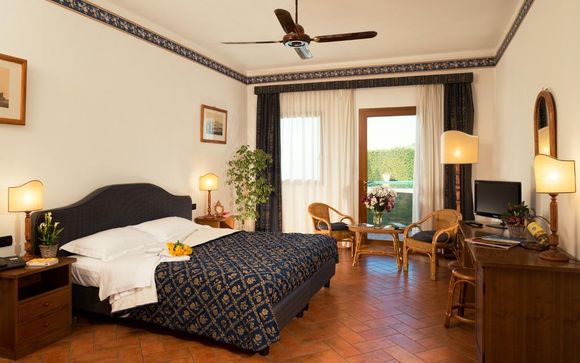 Hotel Fattoria degli Usignoli 4*