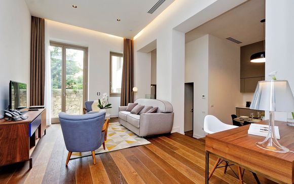 M7 Contemporary Apartments - My Extra Home