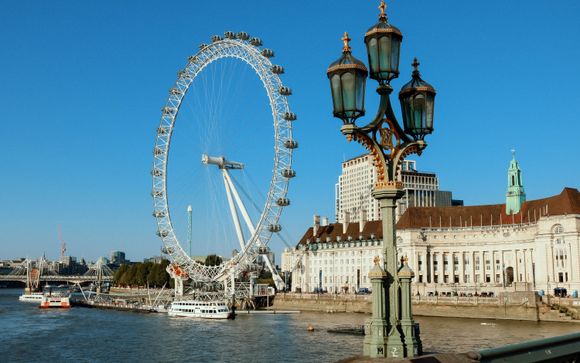 Londres Essential Big Day Out : bus à arrêts multiples 48h, London Eye et croisière sur la Tamise inclus pour les séjours de 4 nuits et plus