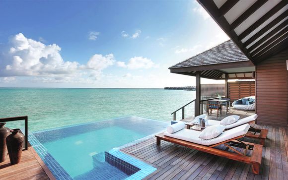 Hideaway Beach Resort & Spa Grand Luxury Hotel 5*