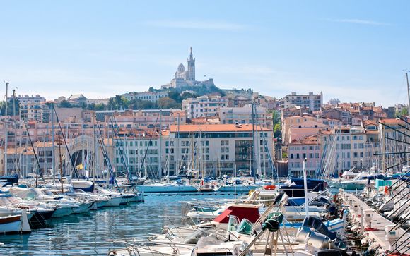 Hôtel AC by Marriott Marseille Vélodrome 4*