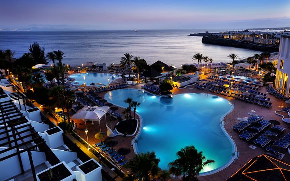 Sandos Papagayo Beach Resort & Spa 4*
