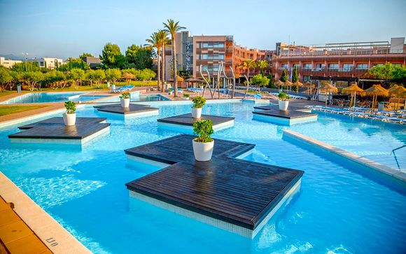 Hôtel Coralia Les Oliveres 4*
