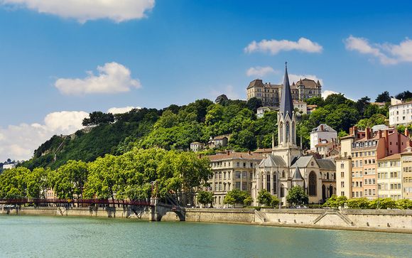 Hôtel Golden Tulip Lyon Eurexpo 4*