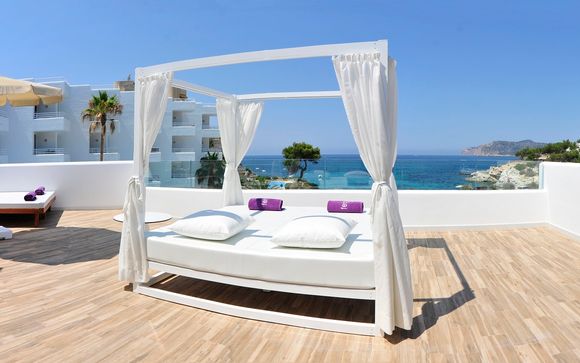 Fergus Style Cala Blanca Suites 4*