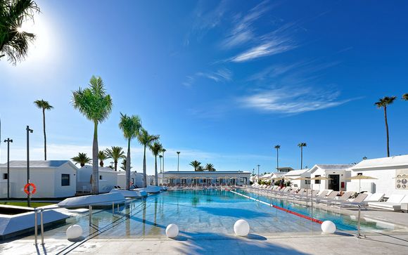 Club Maspalomas Suites & Spa 4*