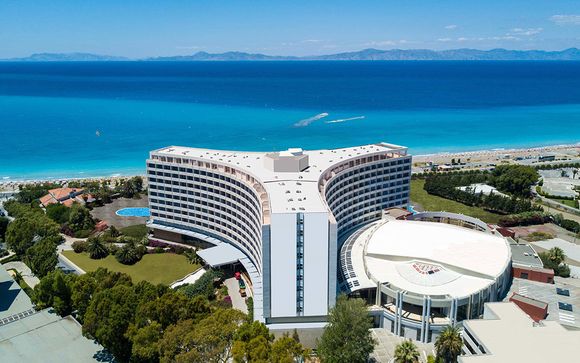 Poussez les portes de l'hôtel Akti Imperial 5*