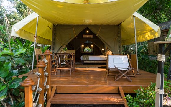 Poussez les portes de Hintok River Camp