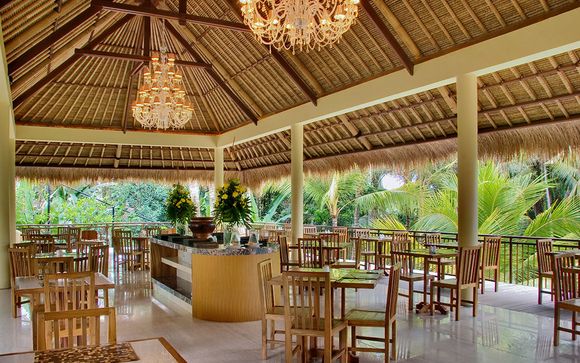 Poussez les portes de l'hôtel Komaneka At Rasa Sayang Ubud 4*