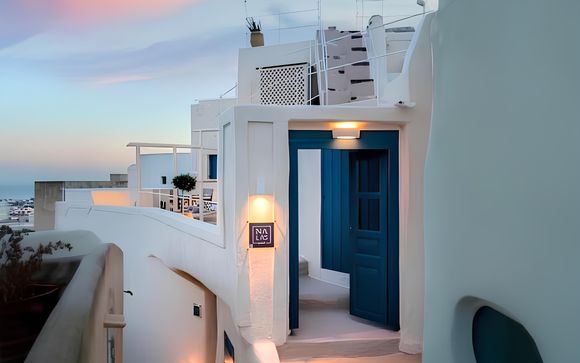 Nalas Suites Emporio Santorini 