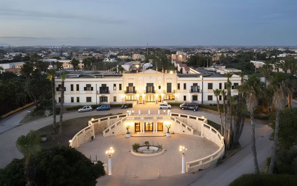Delfino Beach Hotel 4*