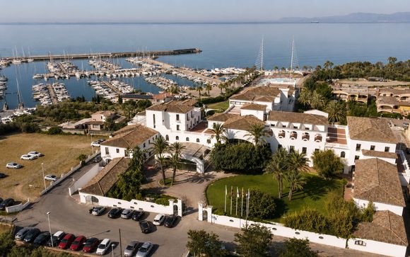 Phi Hotel Sighientu 4*