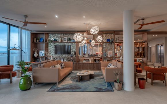 Marina Baie des Anges Hotel, Curio Collection by Hilton 4*