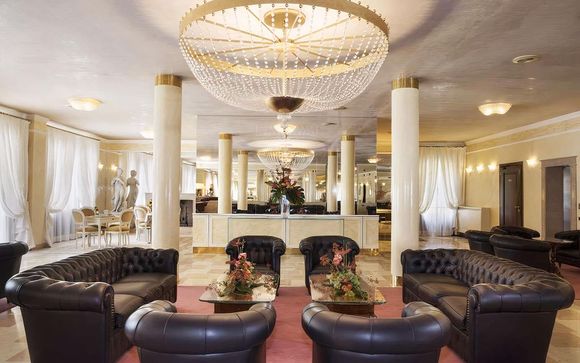 Hotel previsti durante il tour o similari
