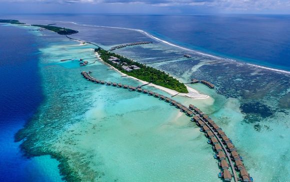 Residence Maldives at Falhumaafushi 5*