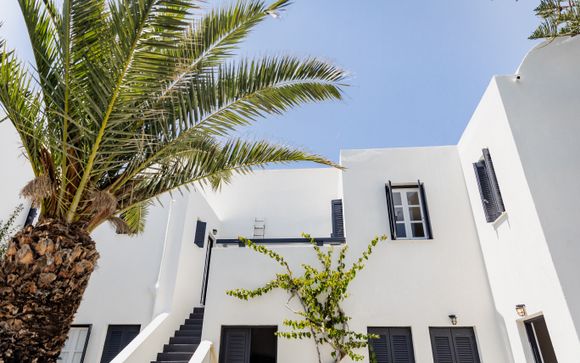 Scorpios Beach Hotel 4*