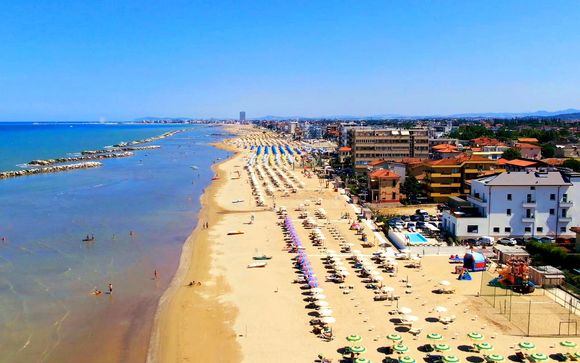 You & Me Beach Hotel - Adults Only