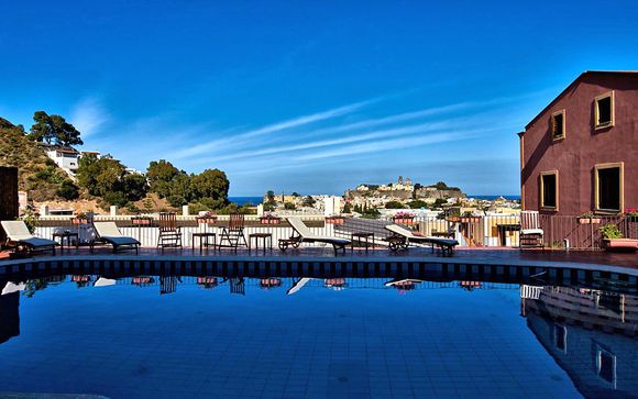 Hotel Villa De Pasquale 4*