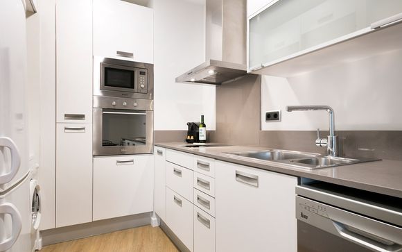 Uma Suites Luxury Midtown Apartment