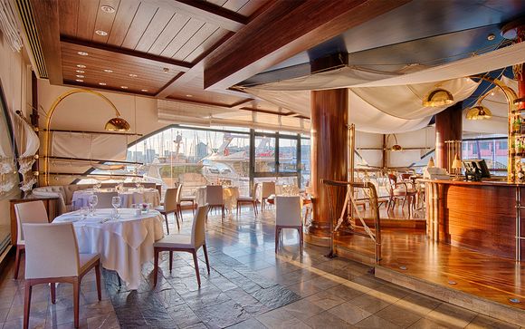 Hotel NH Collection Genova Marina 4*