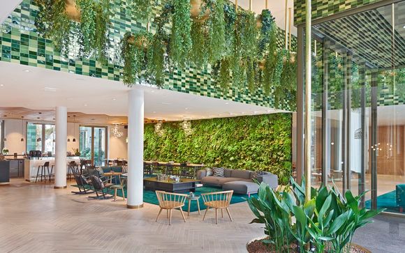 Hyatt Regency Amsterdam 5*