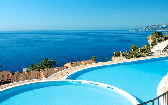 Capo dei Greci Taormina Bay Hotel & SPA 4*