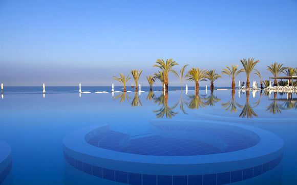 King Evelthon Beach Hotel and Resort 5*