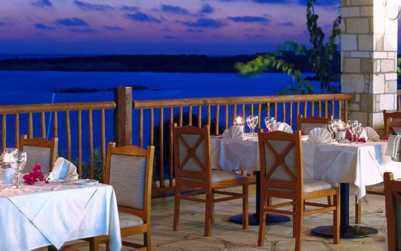 Coral Beach Hotel and Resort 5*