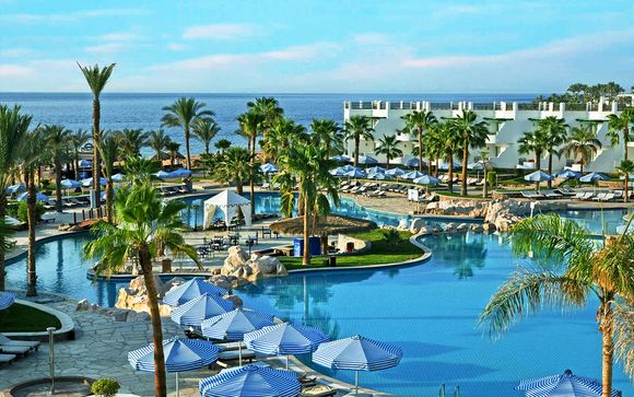 Hilton Waterfalls 4*