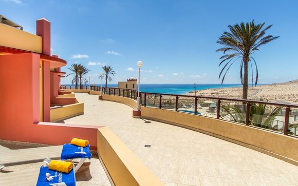 Resort 4* panoramico a Playa Sotavento