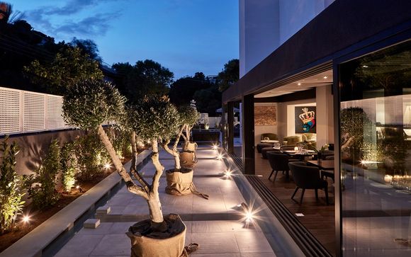 L'Azur Hotel 4*