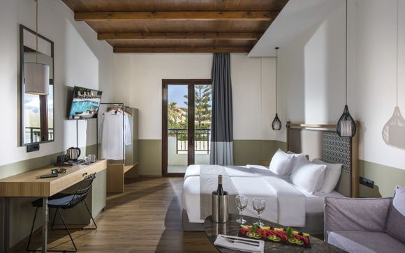 Il Petousis Hotel & Suites 4*