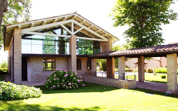 Tenuta Santi Giacomo e Filippo - Urbino Resort Hotel 4*