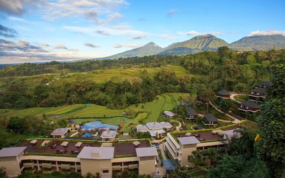 Bedugul - Royal Tulip Saranam Resort & Spa 5*