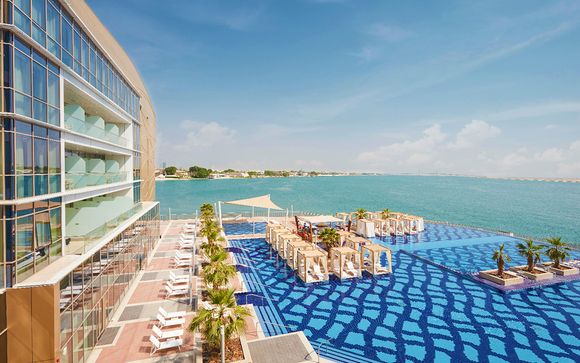 Sofisticato resort fronte mare ad Al Bateen Marina