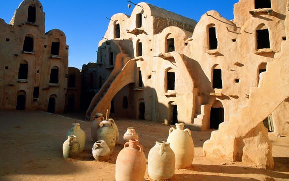 Dag 2: Ksar Ghilane - Tamezret - Matmata - Toujane - Djerba