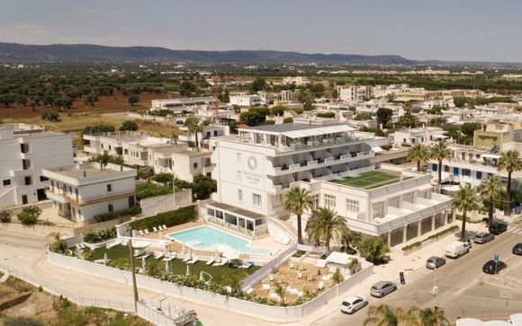 Bianco Riccio Suite Hotel 4*