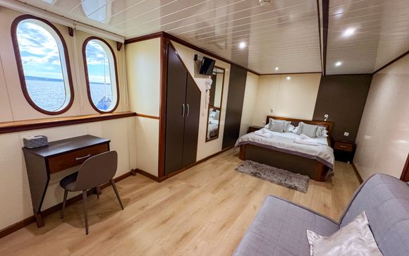  M/S ARCA of M/S PRESIDENT