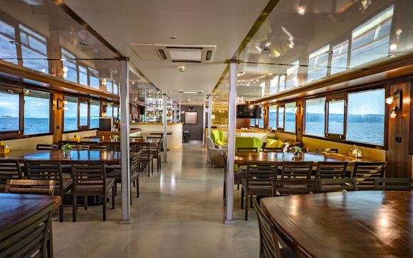  M/S ARCA of M/S PRESIDENT