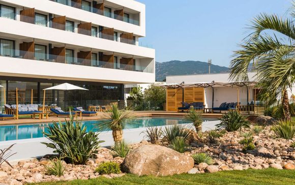 Golden Tulip Porto Vecchio 4*