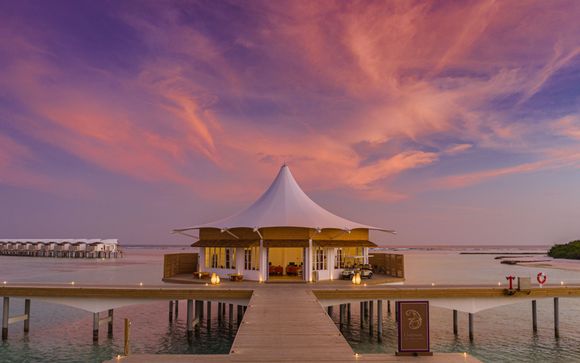 Cinnamon Hakuraa Huraa 4*