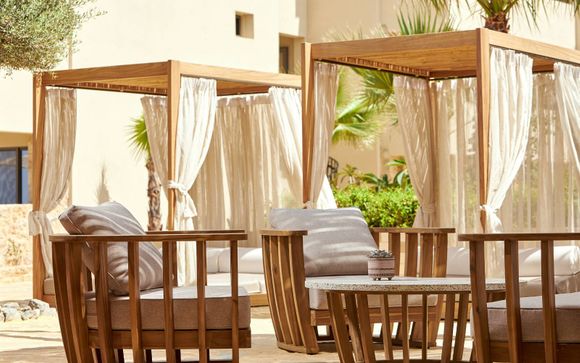 Alai Beach Resort 4*