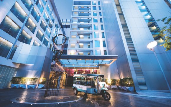 Radisson Suites Bangkok Sukhumvit 4*